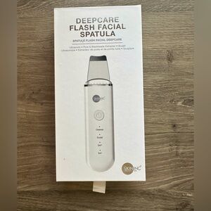 SKININC Deepcare Flash Facial Spatula - Brand new